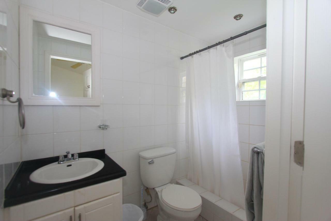 Villa The White House Jolly Harbour Esterno foto