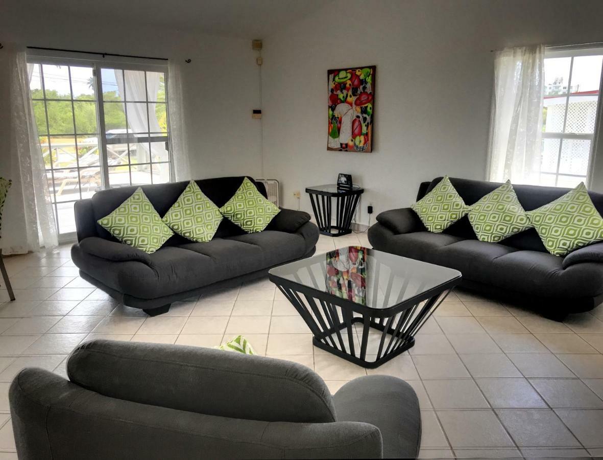 Villa The White House Jolly Harbour Esterno foto